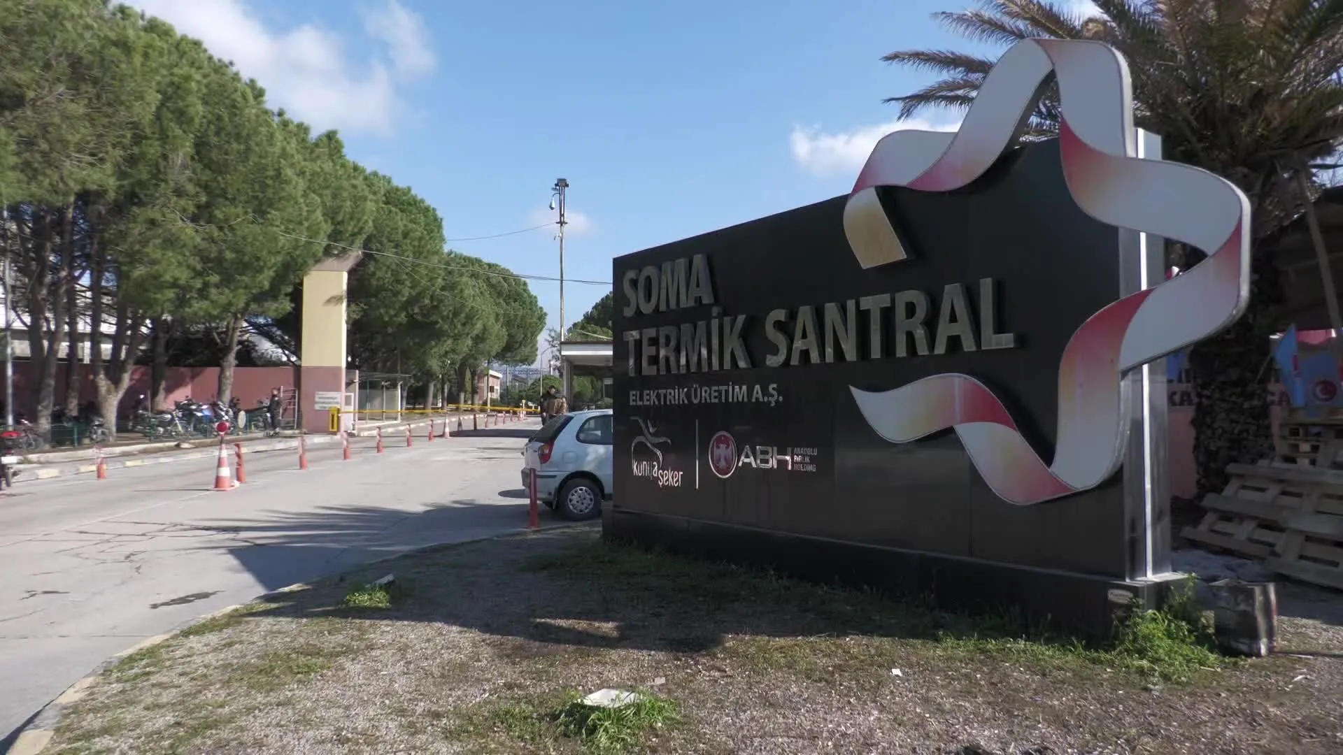 TİP Genel Başkanı Erkan Baş’tan Soma’da santral işçilerine ziyaret… Soma’daki gerçeği herkes görsün