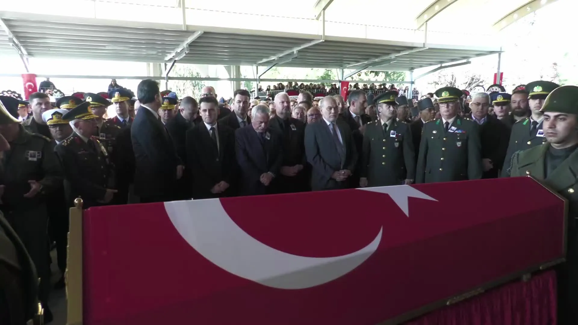 Şehit Hava Pilot Binbaşı Bolat, son yolculuğuna uğurlandı